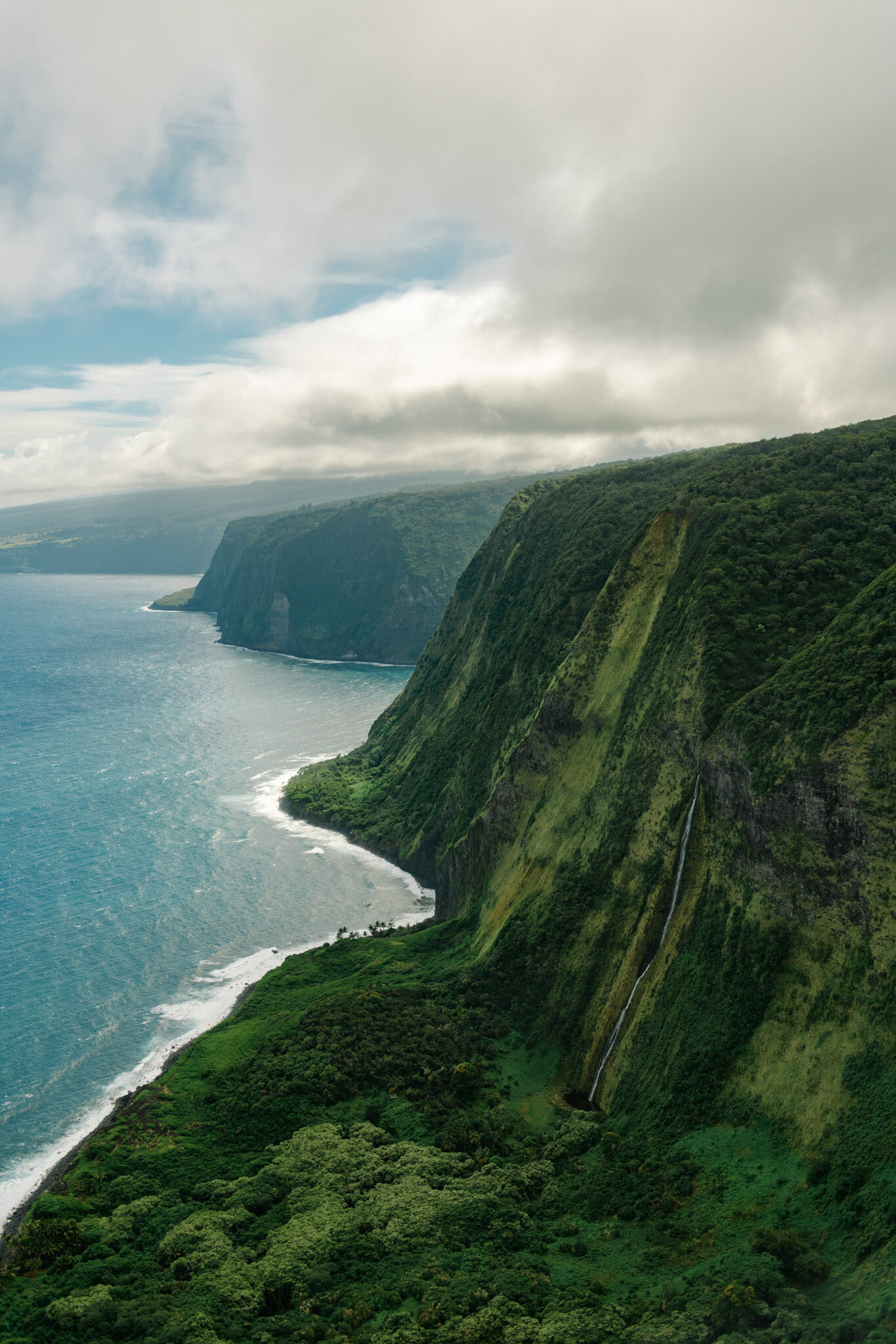The coast of the Big Island in Hawaii from the view of a helicopter